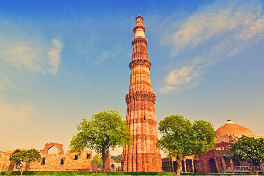 Old Delhi and New Delhi Sightseeing Tour